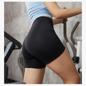 Women’s Yoga Shorts Tummy Control with Pockets for Women